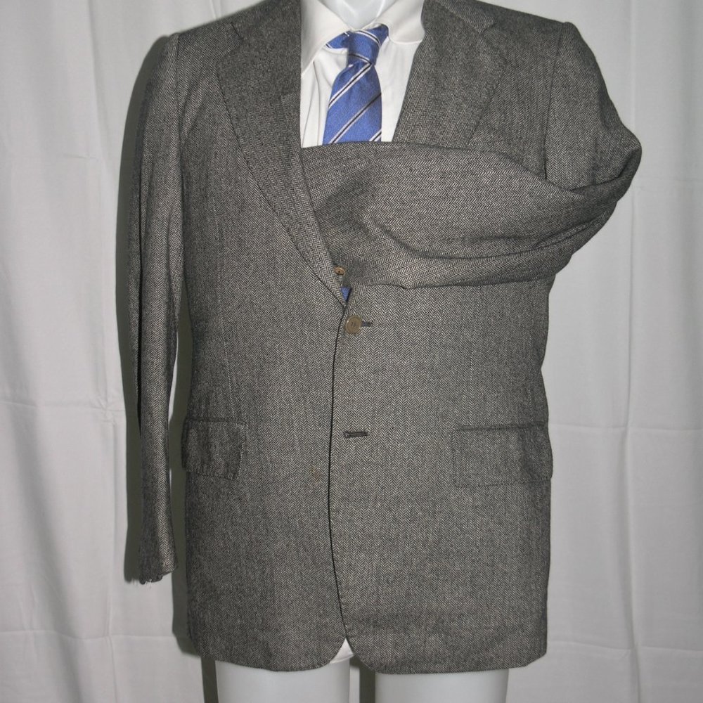 Kiton Vintage Gray Herringbone Two Button Sport Coat 40r View 4